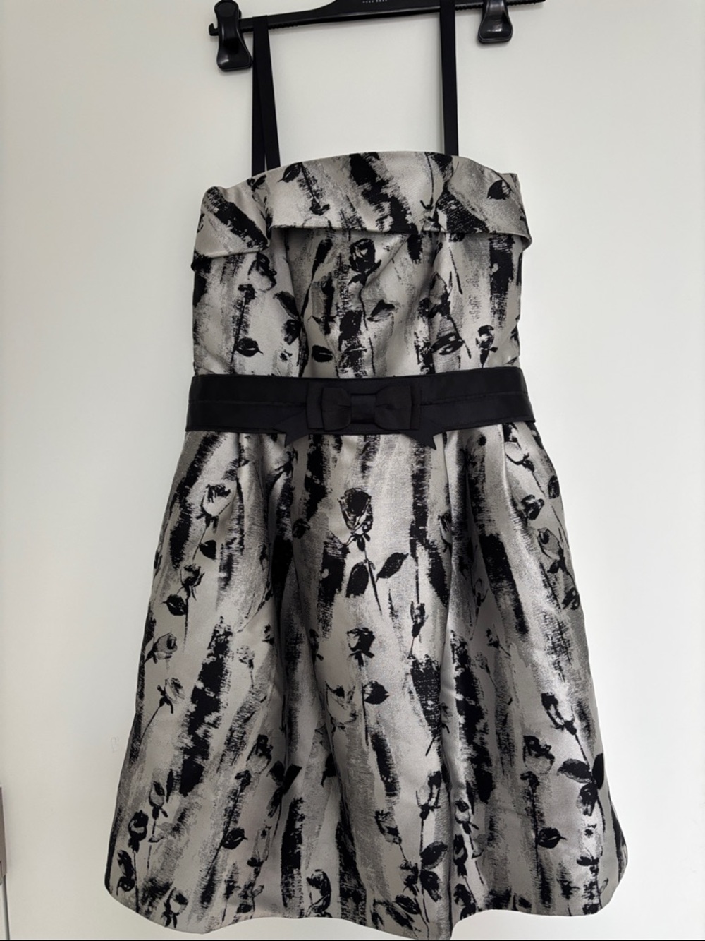 CAROLINA HERRERA Black and Silver Floral-Brush Cocktail Dress